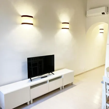 Apartment Romeasyoulike - Giulia N°3
